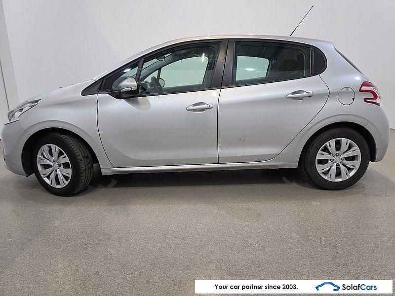 Gebraucht Peugeot 208 82 PS (60 kW) 2015 Grau Kleinwagen