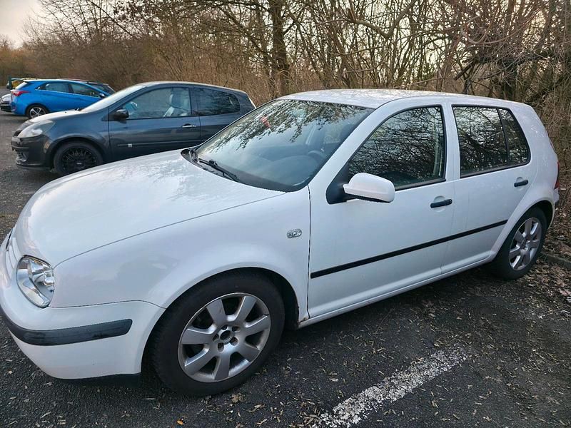 Gebraucht VW Golf IV 75 PS (55 kW) 2002 Weiß Limousine