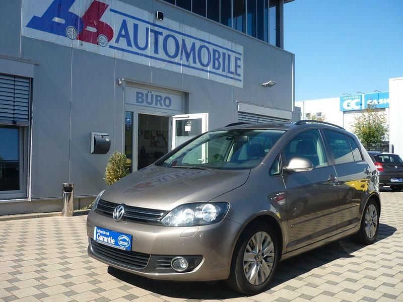 Gebraucht VW Golf Plus Life 105 PS (77 kW) 2013 Braun Van / Kleinbus