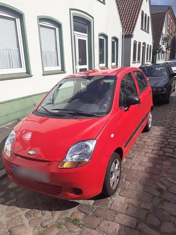 Rot Gebraucht 2009 Chevrolet Matiz Kleinwagen | 585 € (Superpreis) - Bild 1/4