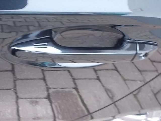 Gebraucht Toyota iQ 68 PS (50 kW) 2010 Schwarz metallic Kleinwagen