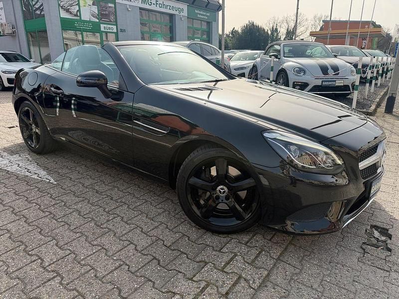 Gebraucht Mercedes SLC300 245 PS (180 kW) 2017 Schwarz Cabrio