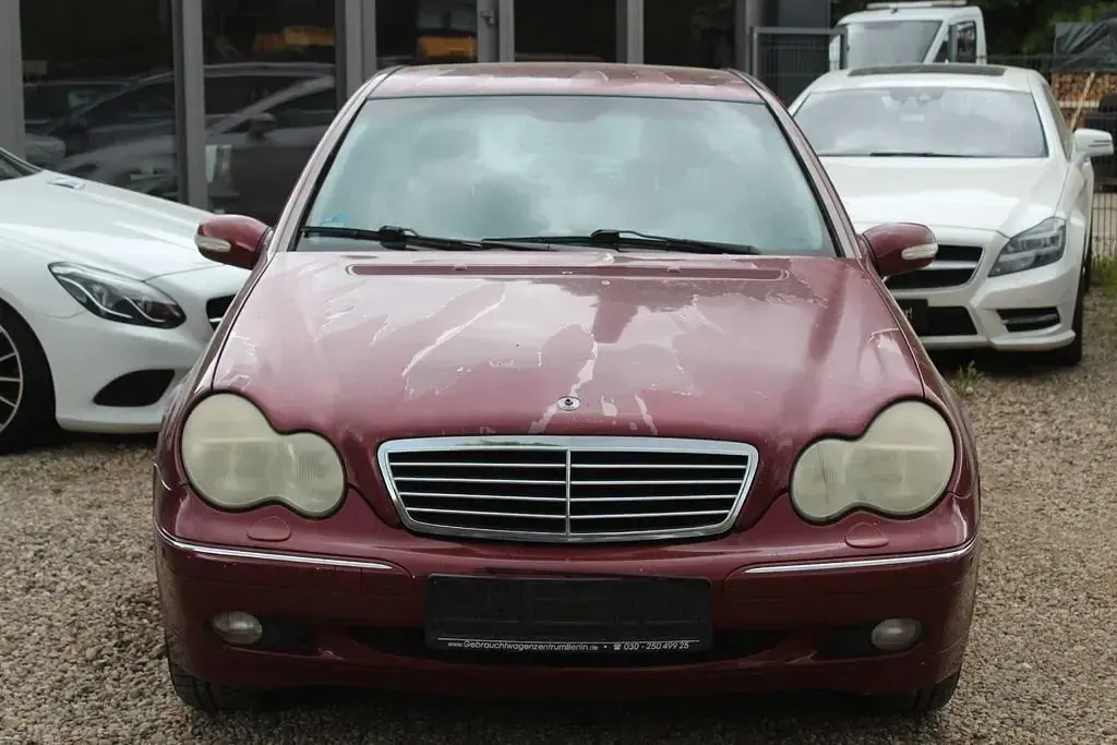Gebraucht Mercedes C180 Elegance 129 PS (94 kW) 2002 Rot Limousine