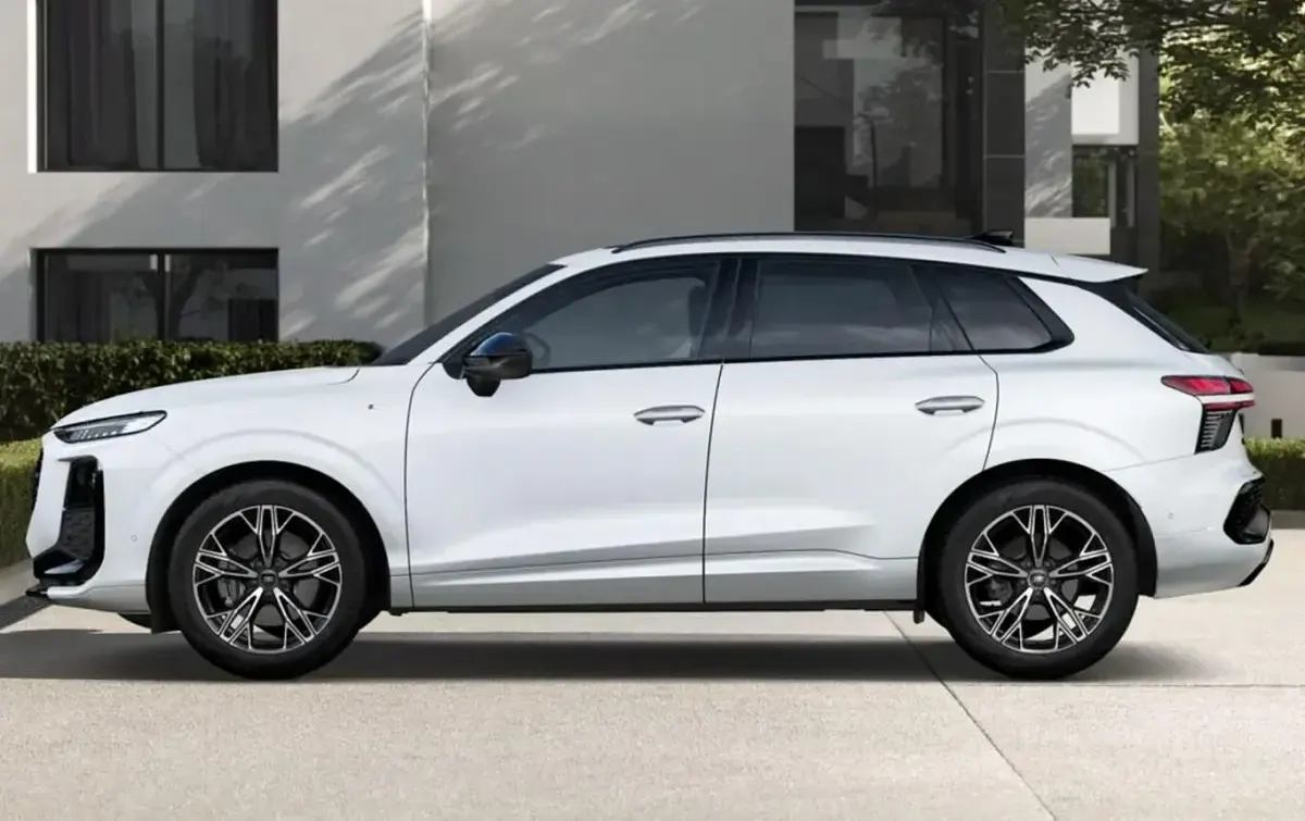 Neu Audi Q3 Advanced 204 PS (150 kW) 2026 Gletscherweiß metallic SUV