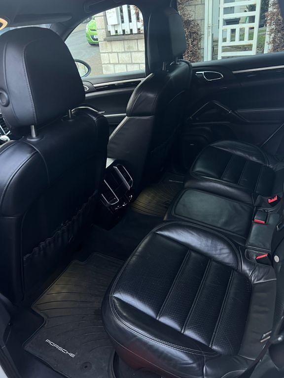 Gebraucht Porsche Cayenne 245 PS (180 kW) 2011 Weiß SUV