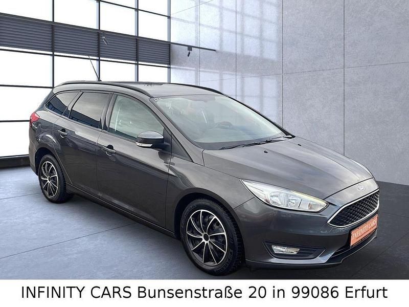 Grau Gebraucht 2016 Ford Focus Business Edition Kombi | 5.490 € (Guter Preis) - Bild 1/4