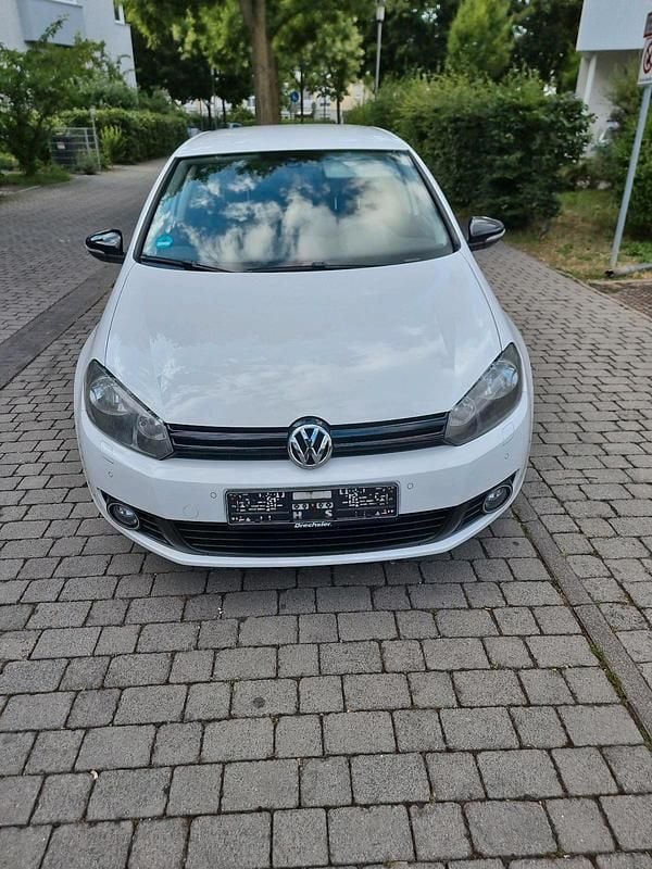 Weiß Gebraucht 2012 VW Golf VI Limousine | 8.450 € (Fairer Preis) - Bild 1/4