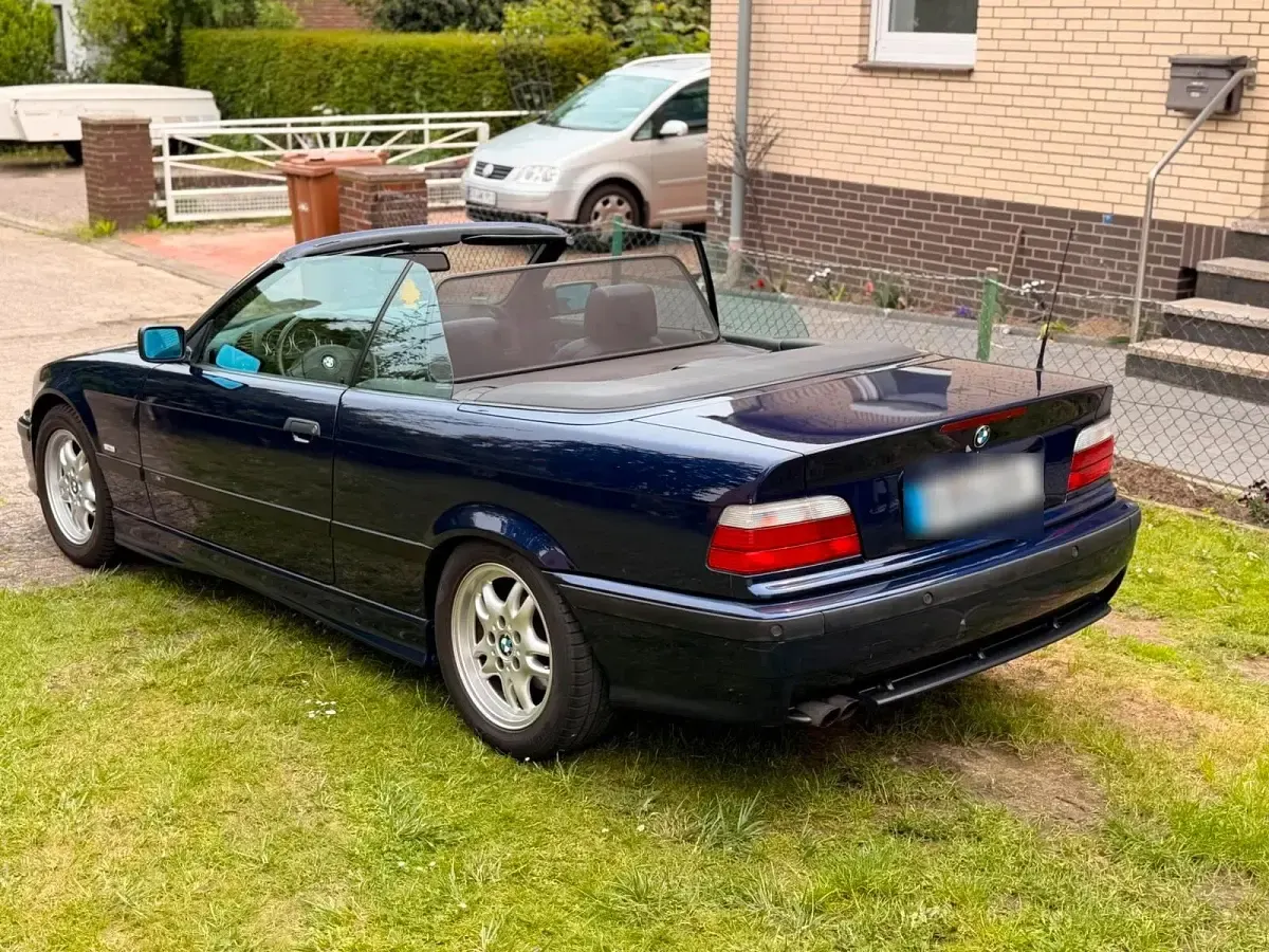 Gebraucht BMW 320 Cabriolet M Sport 150 PS (110 kW) 1997 Blau Cabrio