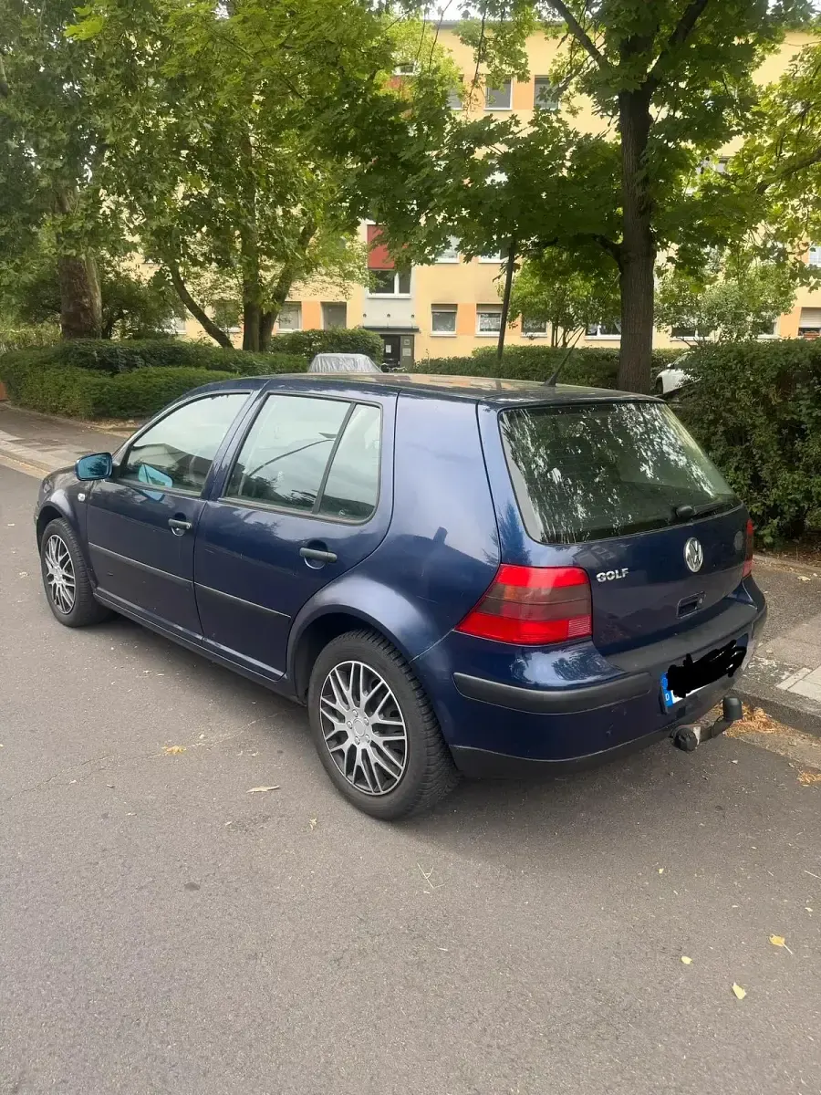 Gebraucht VW Golf IV 75 PS (55 kW) 2001 Blau Limousine