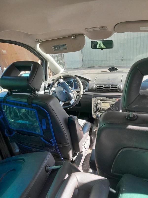 Second-hand Ford Galaxy 131 CP (96 kW) 2004 Argintiu Monovolum