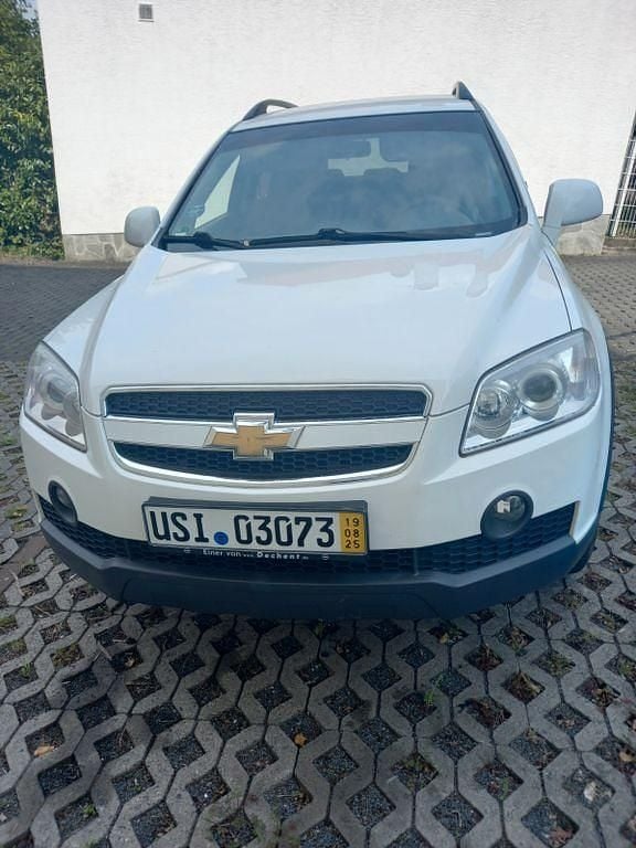 Weiß Gebraucht 2009 Chevrolet Captiva LS SUV | 4.200 € (Fairer Preis) - Bild 1/4