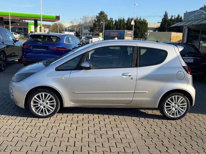 Gebraucht Mitsubishi Colt Invite 95 PS (69 kW) 2009 Silber Kleinwagen