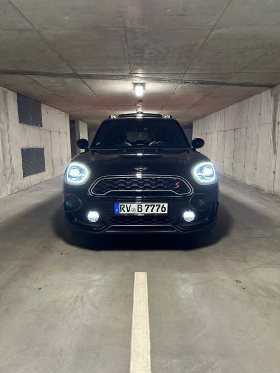 Schwarz Gebraucht 2017 Mini John Cooper Works Countryman SUV | 20.000 € (Etwas zu teuer) - Bild 1/4