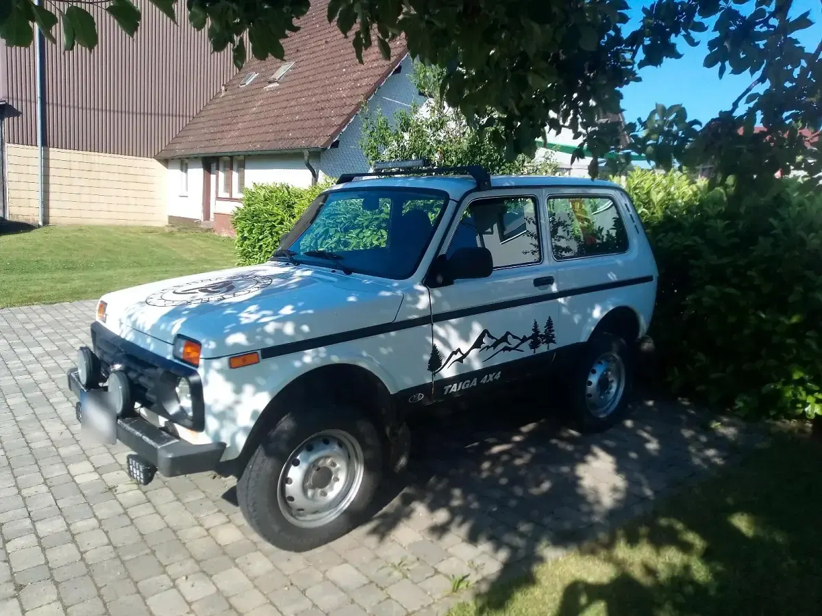 Gebraucht Lada niva 83 PS (61 kW) 2019 Weiß SUV