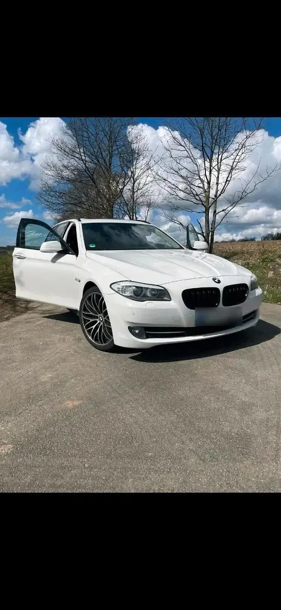 Gebraucht BMW 525 218 PS (160 kW) 2012 Weiß Kombi