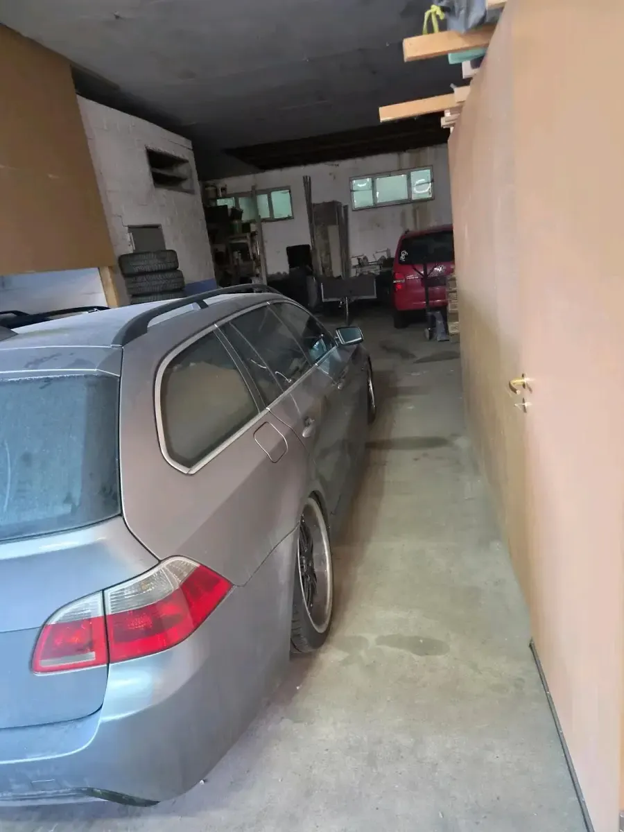 Gebraucht BMW 525 240 PS (176 kW) 2005 Silber Kombi