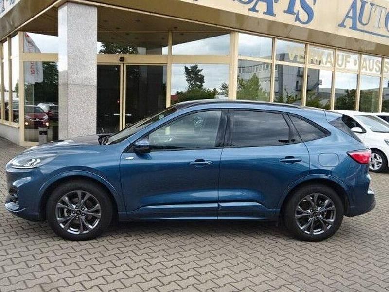 Gebraucht Ford Kuga ST-Line 120 PS (88 kW) 2024 Blau SUV