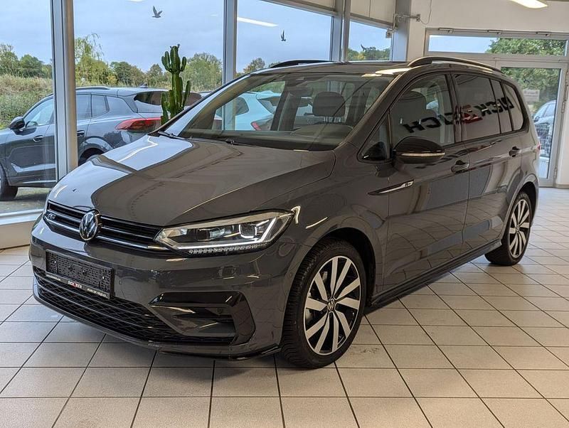 Gebraucht VW Touran Highline 150 PS (110 kW) 2025 Grau Van / Kleinbus