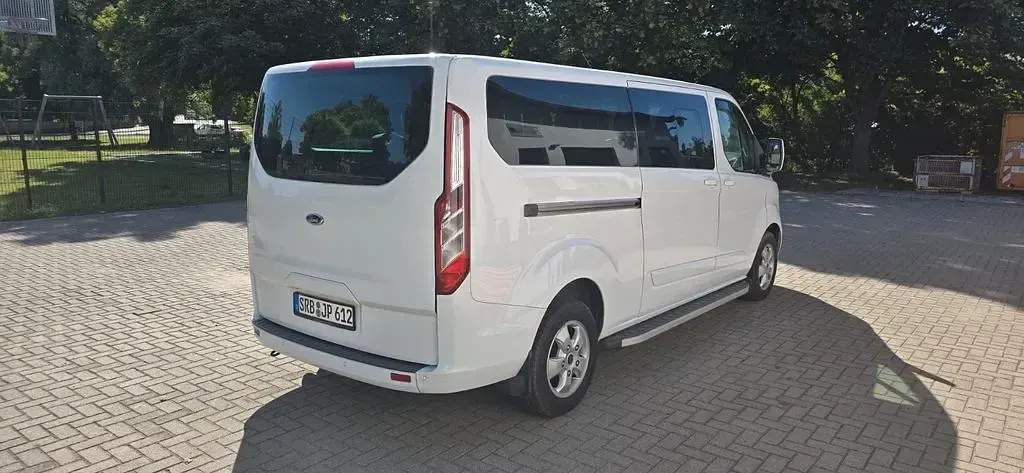 Gebraucht Ford Tourneo 125 PS (91 kW) 2015 Weiß Van / Kleinbus