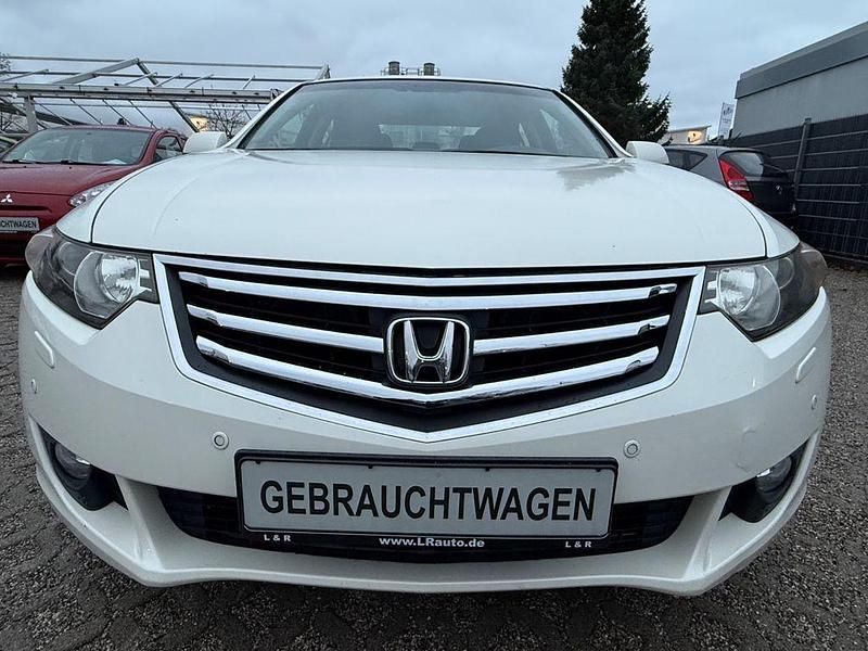 Gebraucht Honda Accord Executive 201 PS (147 kW) 2010 Weiß Limousine