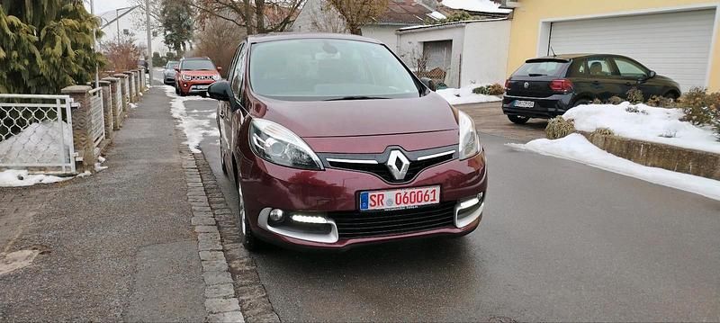 Violet Gebraucht 2014 Renault Scénic III LIMITED SUV | 3.999 € - Bild 1/4