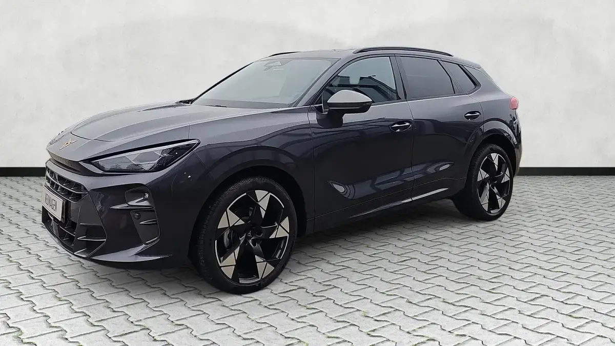 Neu Cupra Terramar 150 PS (110 kW) 2025 Dark void SUV