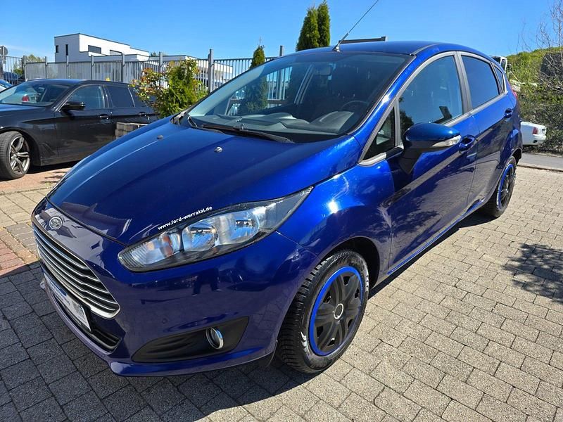 Blau Gebraucht 2014 Ford Fiesta Kleinwagen | 4.499 € (Guter Preis) - Bild 1/4