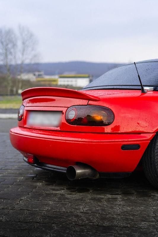 Second-hand Mazda MX5 90 CP (66 kW) 1995 Roșu Cabrio