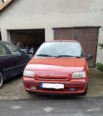 Gebraucht Renault Clio 75 PS (55 kW) 1994 Rot Kleinwagen