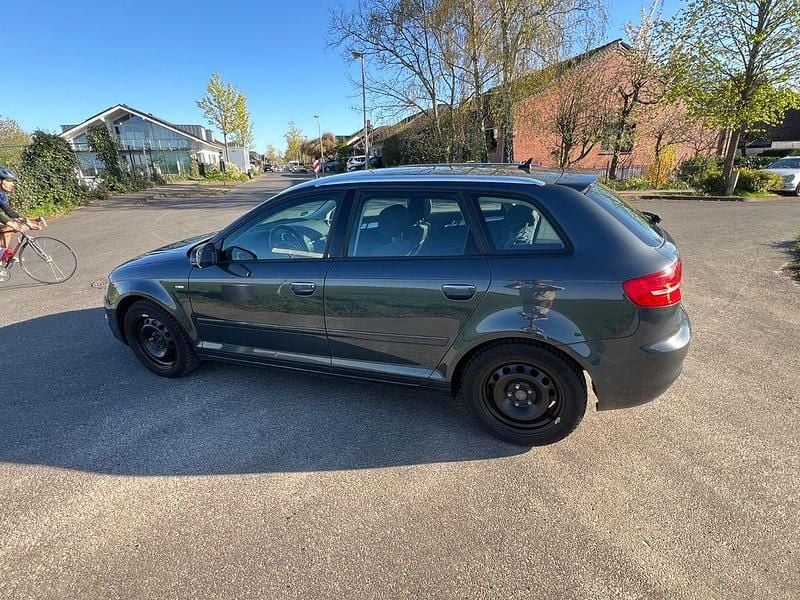 Używany Audi A3 S-Line 140 KM (102 kW) 2012 Szary Hatchback