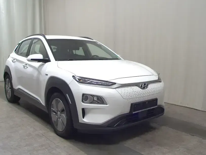Gebraucht Hyundai Kona Select 150 kW (204 PS) 2020 Weiß SUV