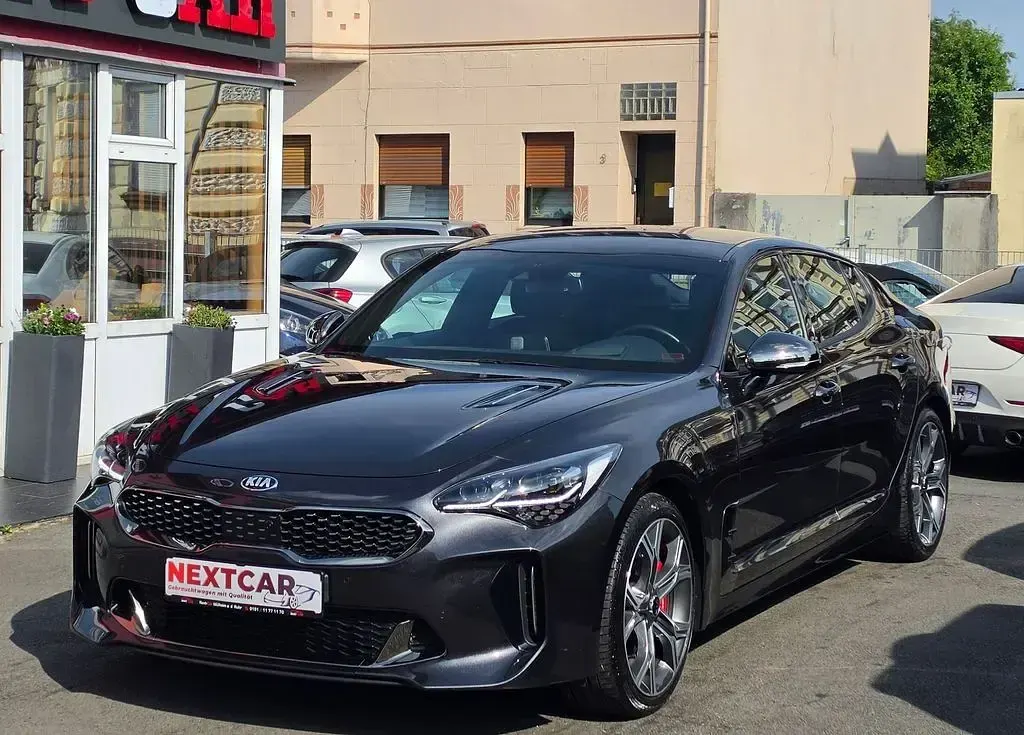 Gebraucht Kia Stinger GT 370 PS (272 kW) 2021 Silber Kleinwagen