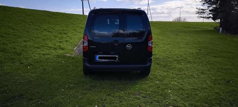 Gebraucht Opel Combo 102 PS (75 kW) 2022 Schwarz Van / Kleinbus