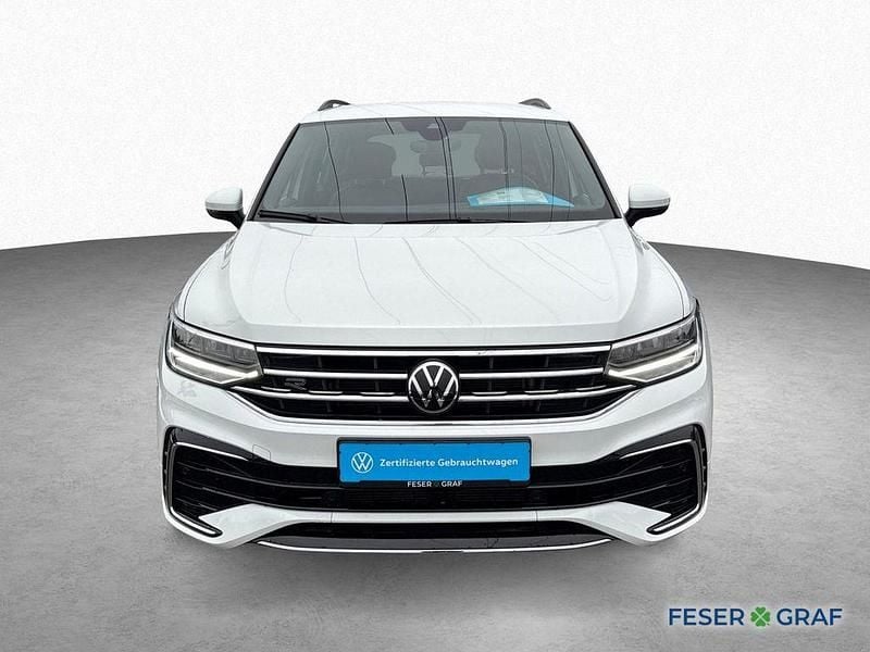 Gebraucht VW Tiguan R-line 150 PS (110 kW) 2024 Pure white SUV