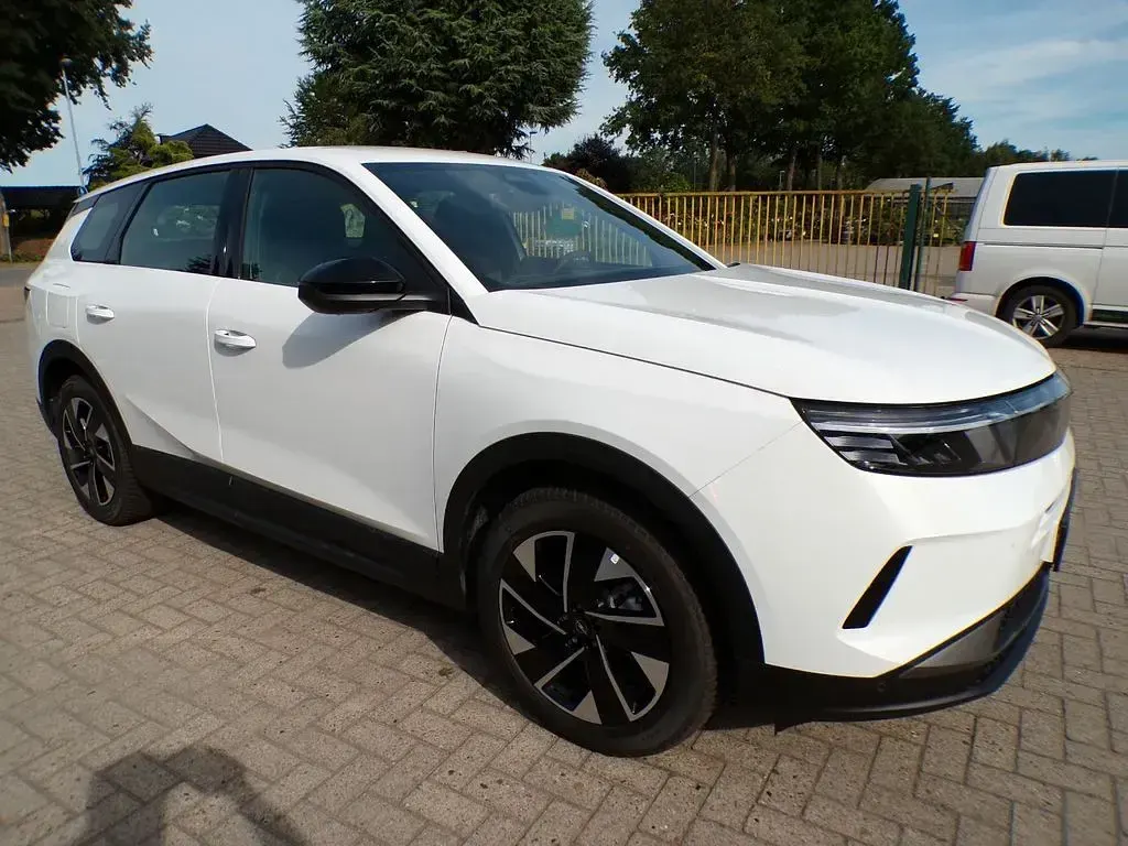 Neu Opel Grandland X Edition 136 PS (100 kW) 2025 Weiß SUV