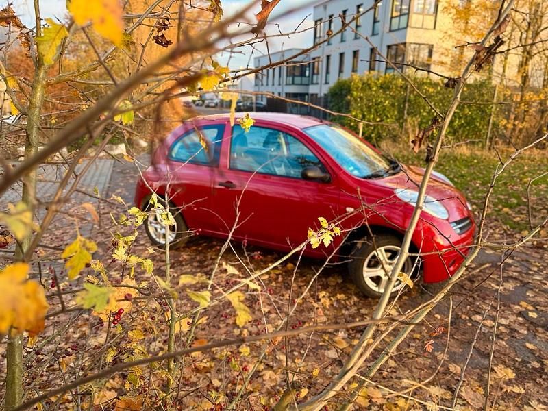 Rot Gebraucht 2007 Nissan Micra Kleinwagen | 2.999 € (Etwas zu teuer) - Bild 1/4