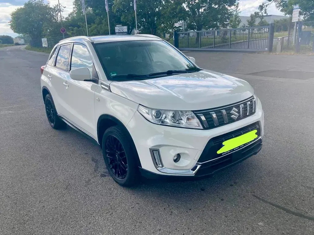 Gebraucht Suzuki Vitara Comfort 111 PS (81 kW) 2019 Weiß SUV