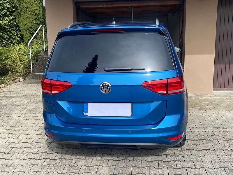 Gebraucht VW Touran Join 150 PS (110 kW) 2019 Blau Van / Kleinbus