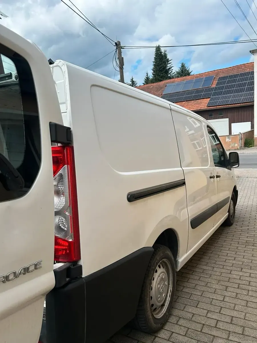 Gebraucht Toyota Proace 128 PS (94 kW) 2016 Weiß Van / Kleinbus