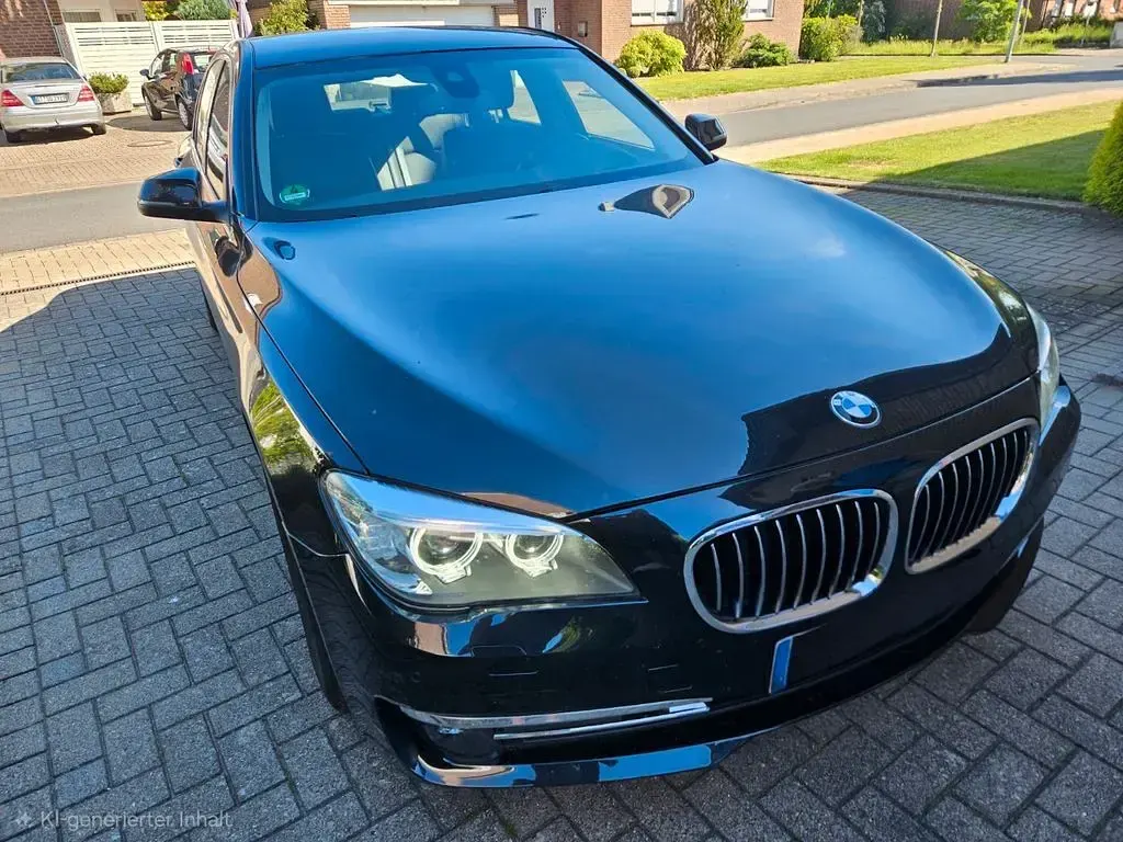 Gebraucht BMW 730 258 PS (189 kW) 2012 Schwarz Limousine