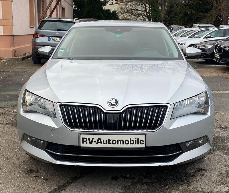 Gebraucht Skoda Superb Ambition 120 PS (88 kW) 2018 Silber Limousine