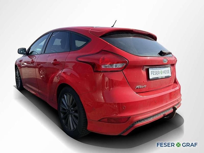 Gebraucht Ford Focus ST-Line 182 PS (133 kW) 2018 Racerot Limousine