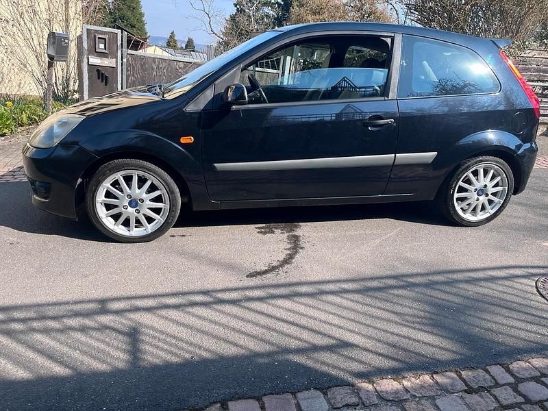 Gebraucht Ford Fiesta ST 100 PS (73 kW) 2006 Schwarz Kleinwagen