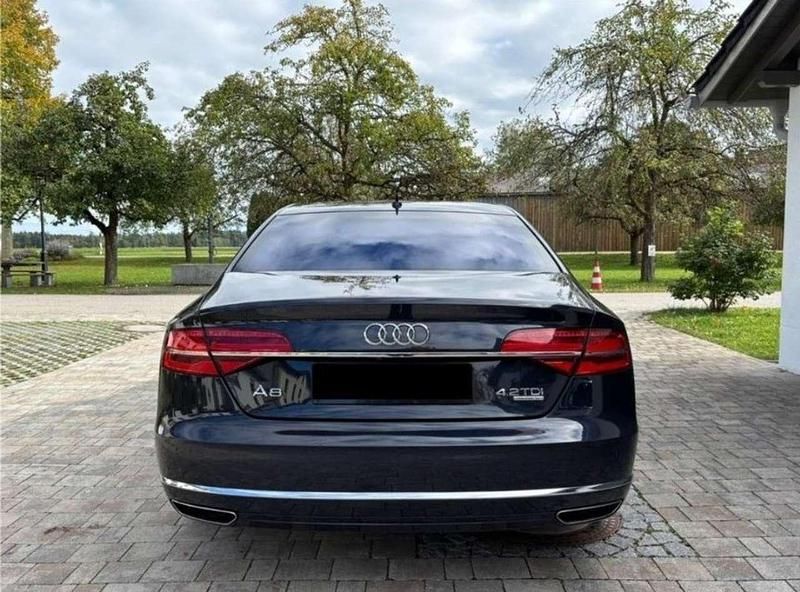 Gebraucht Audi A8 385 PS (283 kW) 2014 Blau Limousine