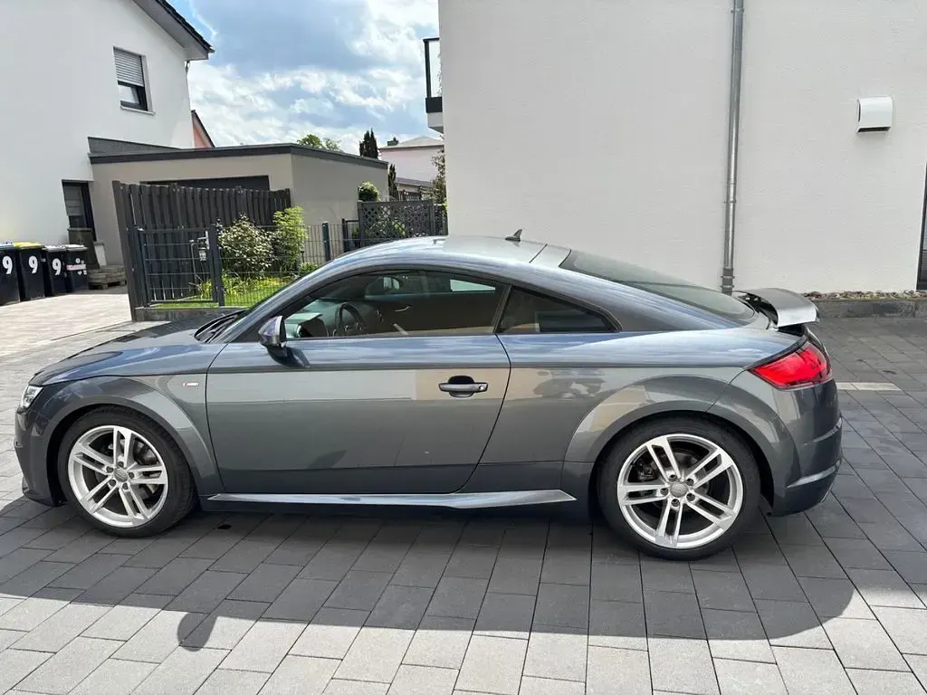 Gebraucht Audi TT S-Line 184 PS (135 kW) 2015 Grau Coupé