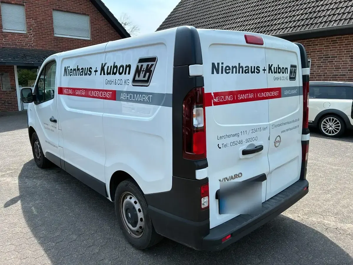 Gebraucht Opel Vivaro 95 PS (69 kW) 2016 Weiß Van / Kleinbus