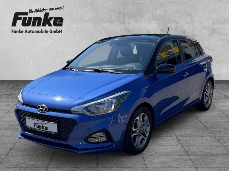 Champion blue / black / met Gebraucht 2019 Hyundai i20 Trend Limousine | 11.700 € (Fairer Preis) - Bild 1/4