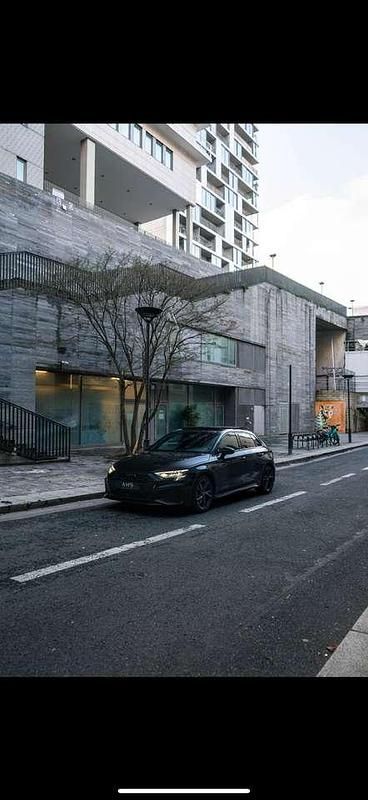 Schwarz Gebraucht 2023 Audi S3 Sportback S-Line Kombi | 39.700 € (Fairer Preis) - Bild 1/4