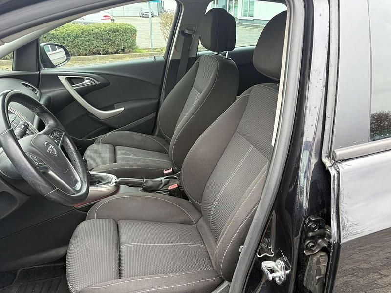 Gebraucht Opel Astra Edition 87 PS (63 kW) 2010 Saphirschwarz mineraleffekt Kleinwagen