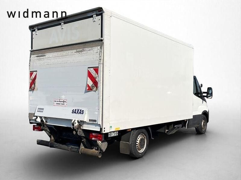 Gebraucht Iveco Daily 156 PS (114 kW) 2019 Weiss Van / Kleinbus